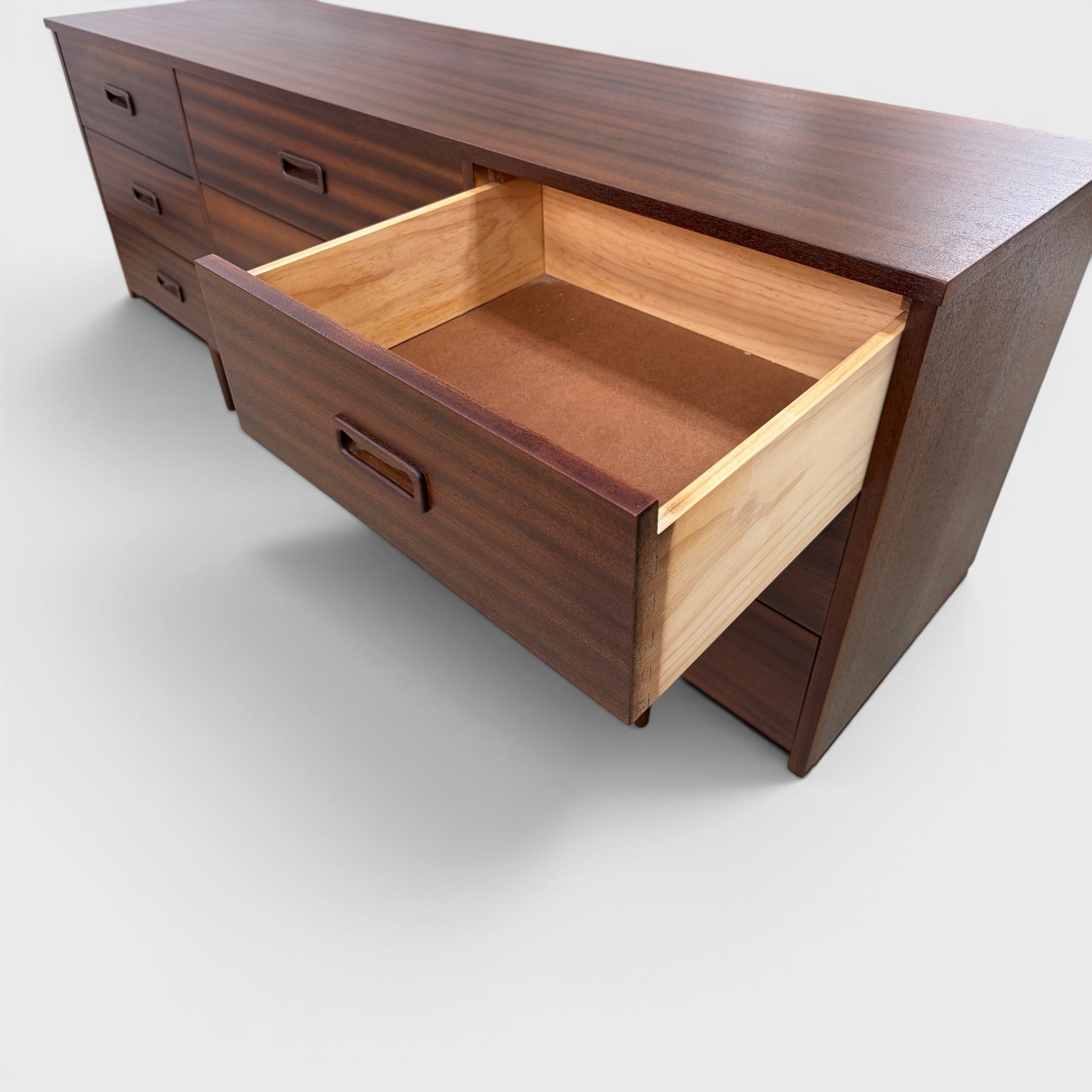 Mid Century Modern 9-Drawer Dresser