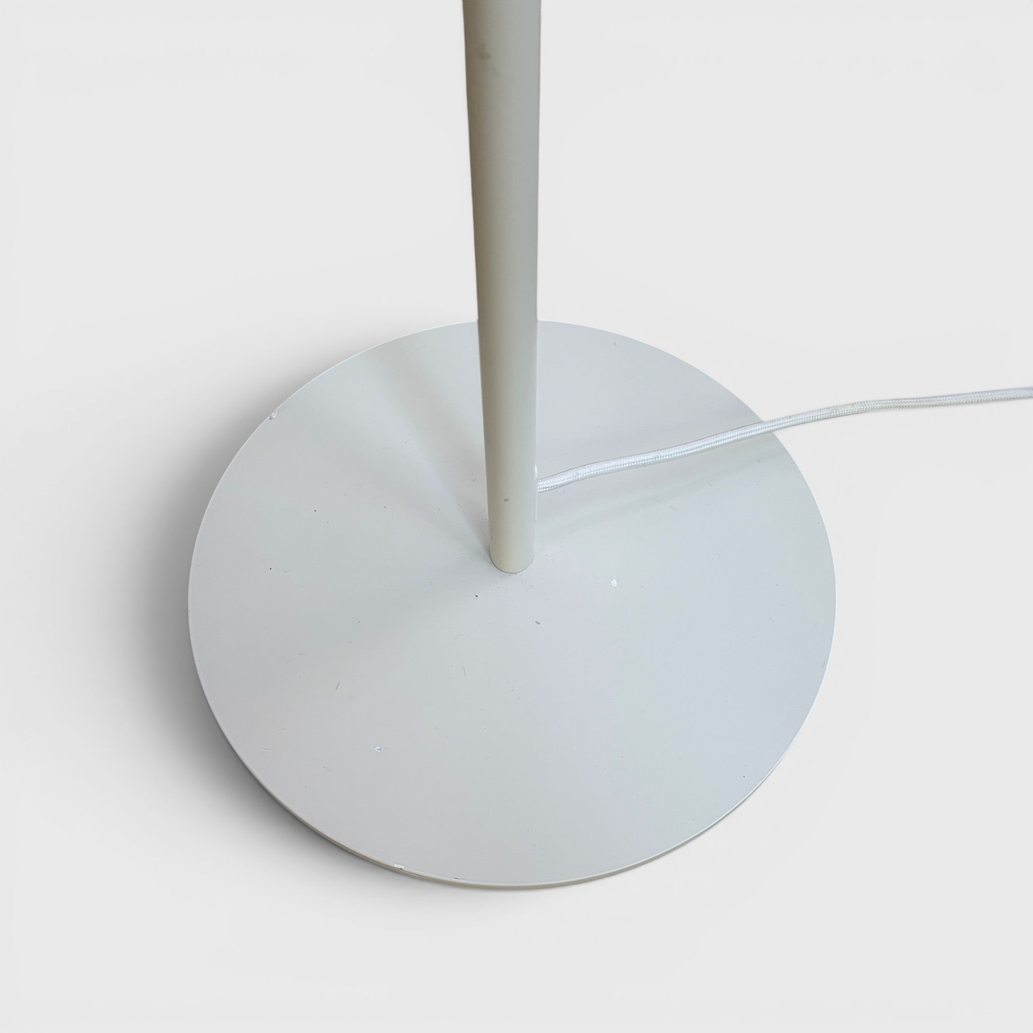 Citta Pin Dome Floor Lamp - White