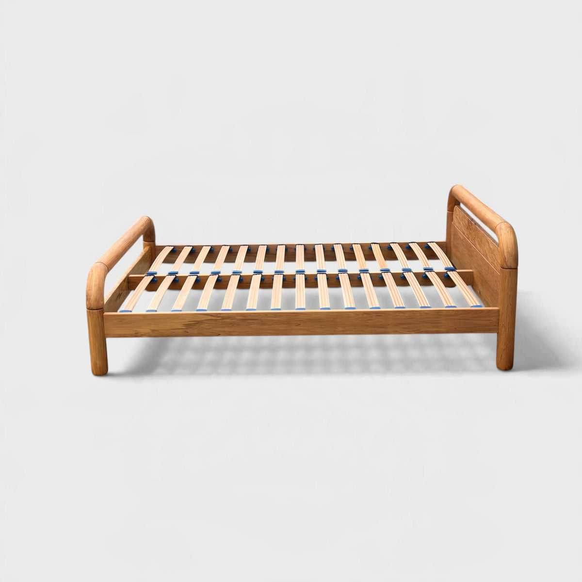 Design Mobel Bed Solid Rimu - King