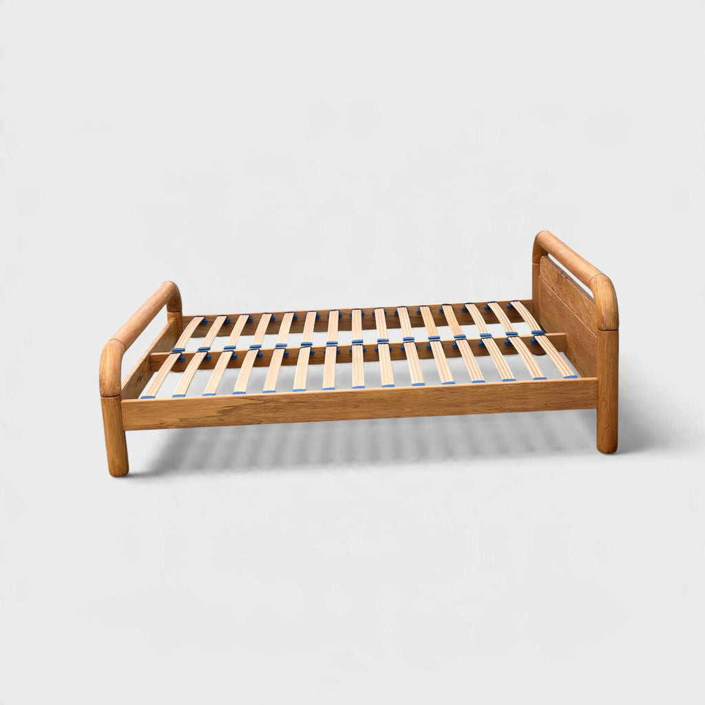Design Mobel Bed Solid Rimu - King