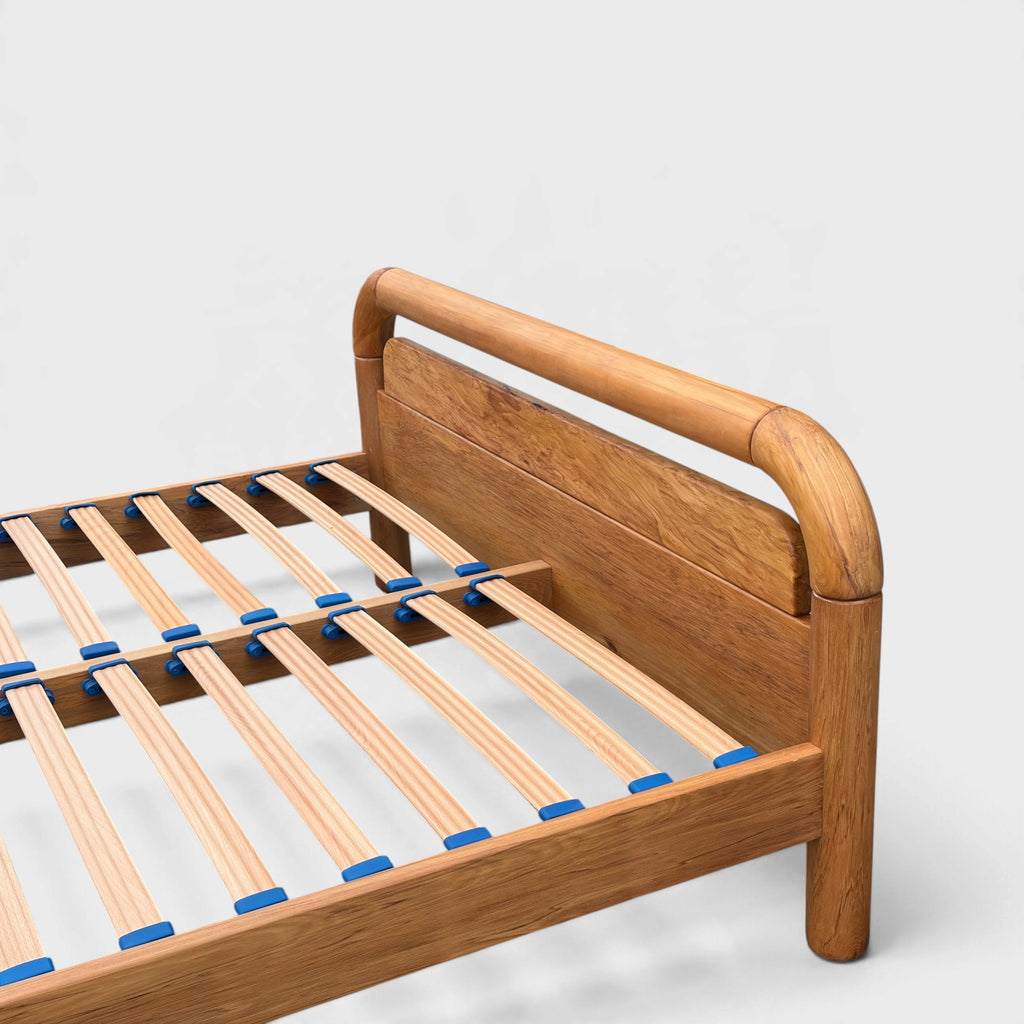 Design Mobel Bed Solid Rimu - King