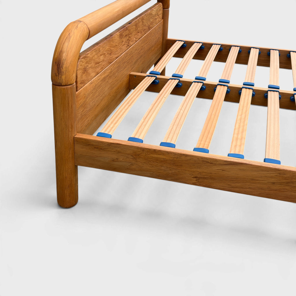 Design Mobel Bed Solid Rimu - King